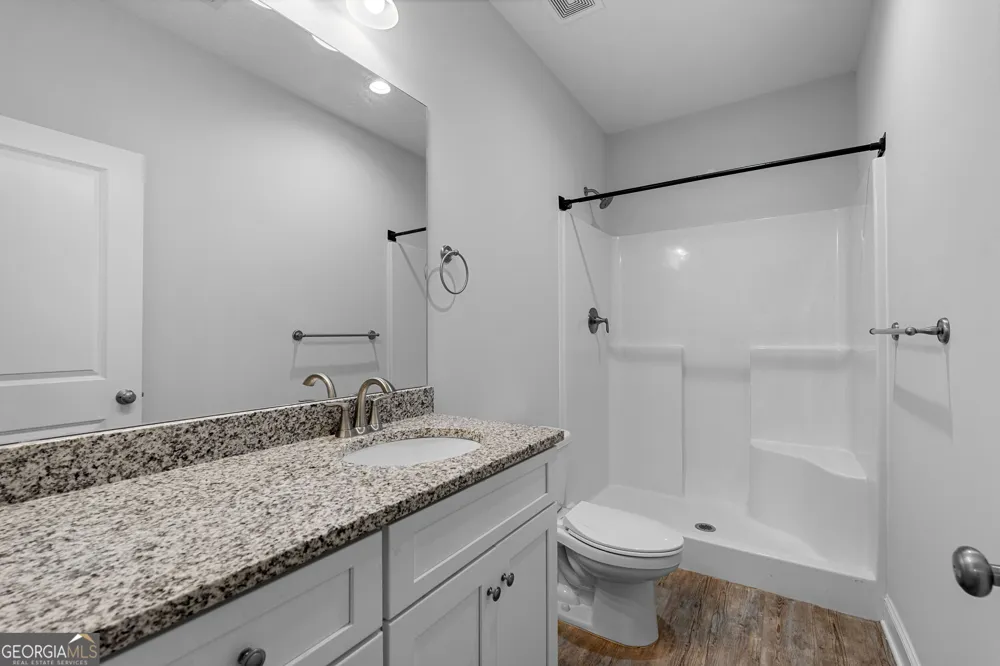 107 Lenox CIR LaGrange, GA 30241