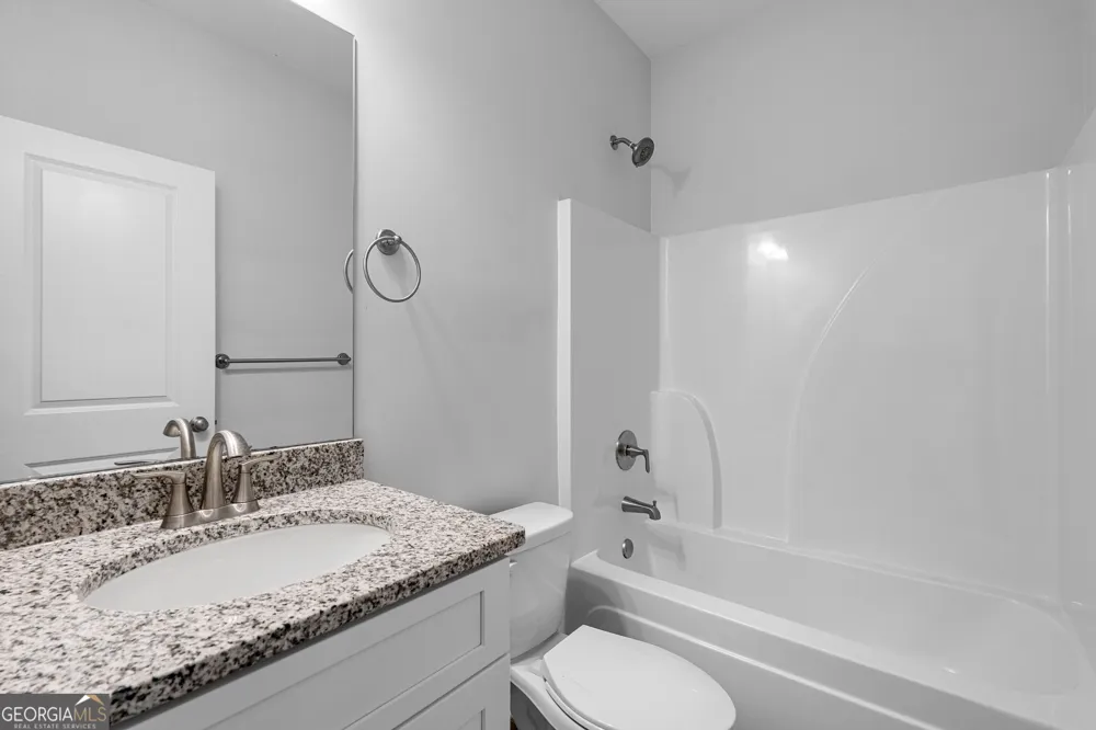 107 Lenox CIR LaGrange, GA 30241