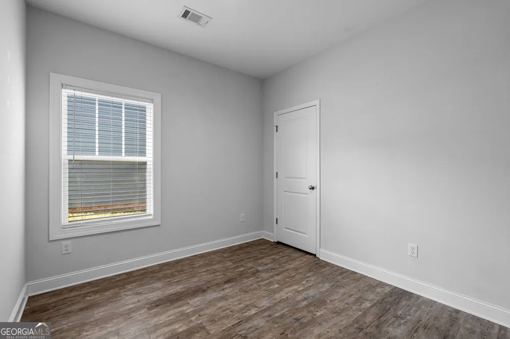 107 Lenox CIR LaGrange, GA 30241