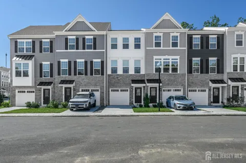5 Pelham Lane
