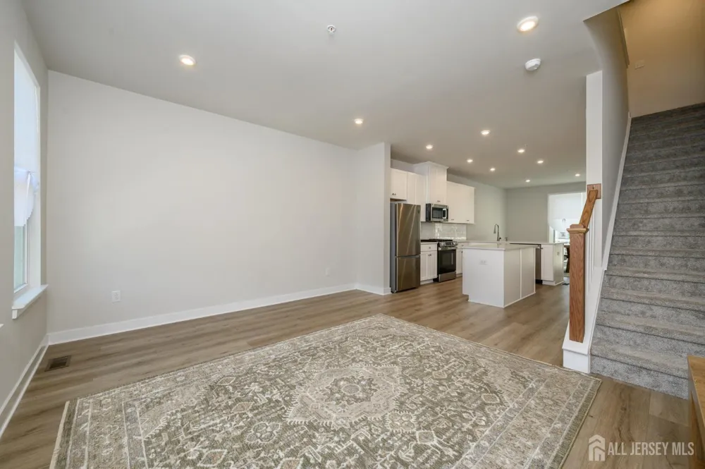 5 Pelham Lane Bayville, NJ 08721