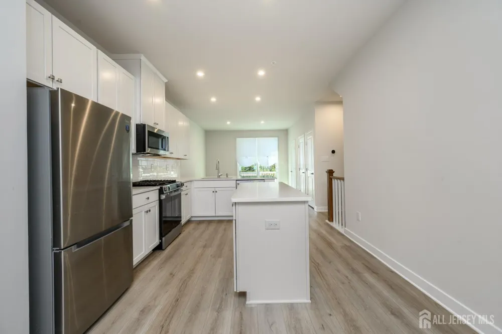 5 Pelham Lane Bayville, NJ 08721
