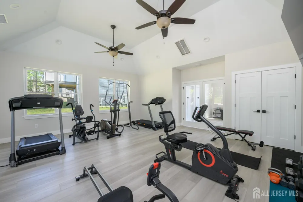 5 Pelham Lane Bayville, NJ 08721
