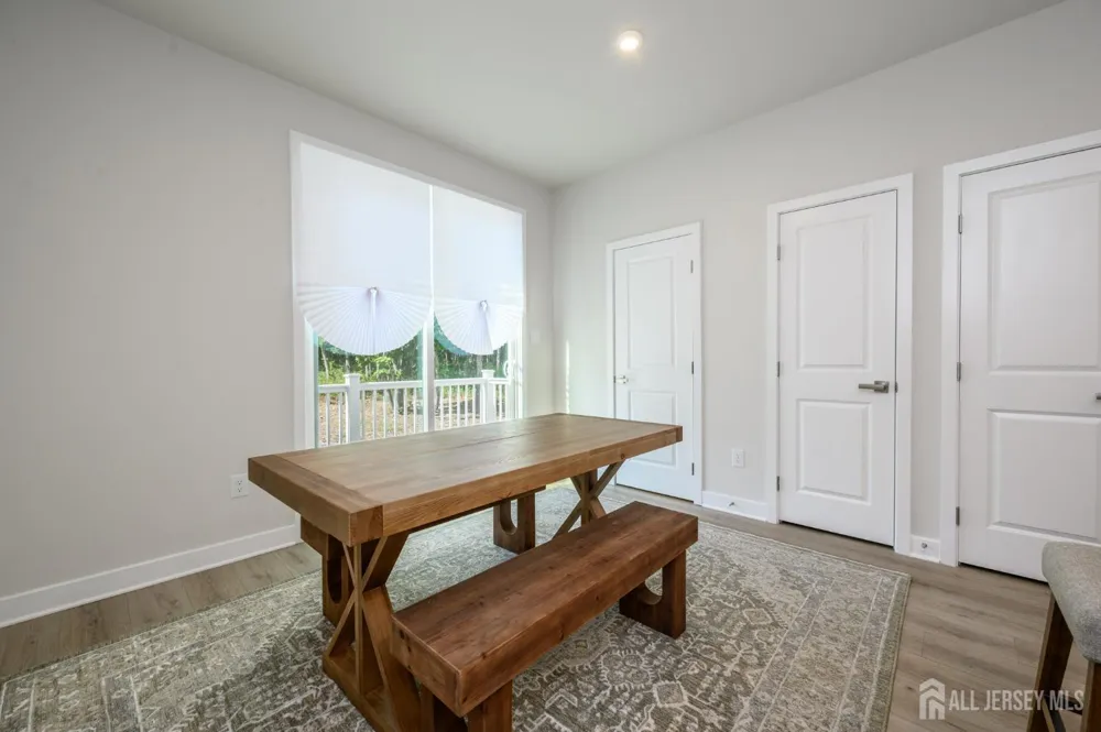 5 Pelham Lane Bayville, NJ 08721