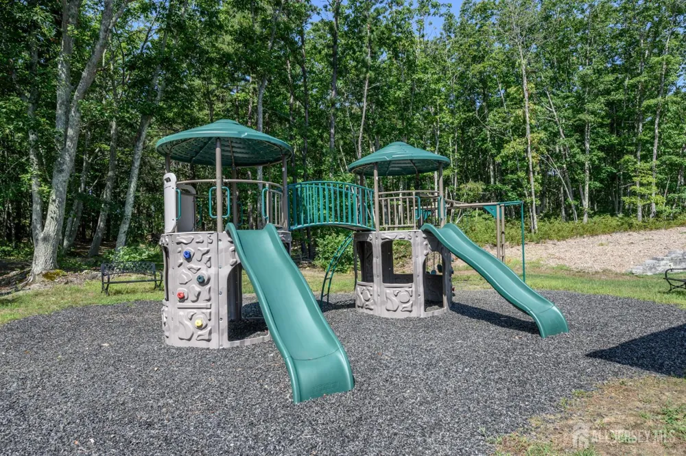 5 Pelham Lane Bayville, NJ 08721