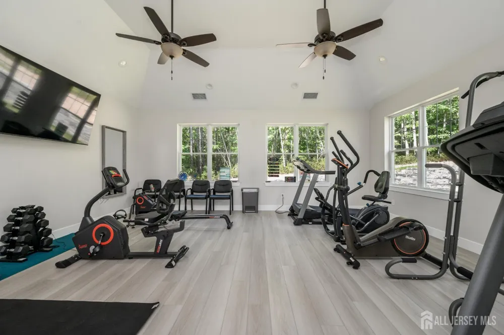 5 Pelham Lane Bayville, NJ 08721