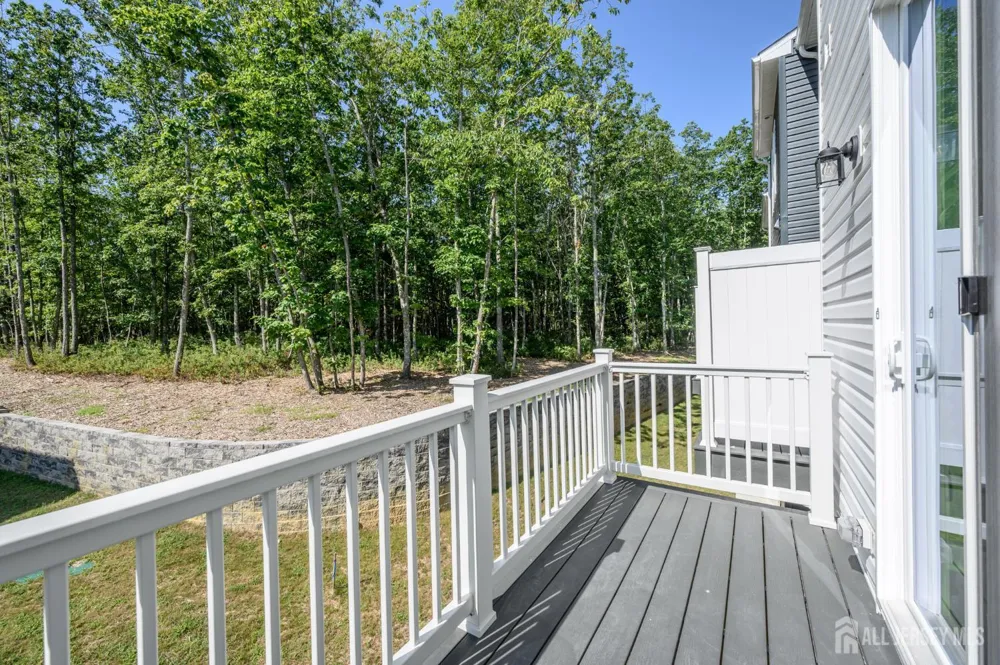 5 Pelham Lane Bayville, NJ 08721