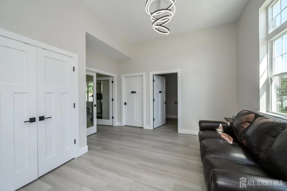 5 Pelham Lane Bayville, NJ 08721
