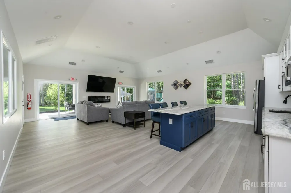 5 Pelham Lane Bayville, NJ 08721