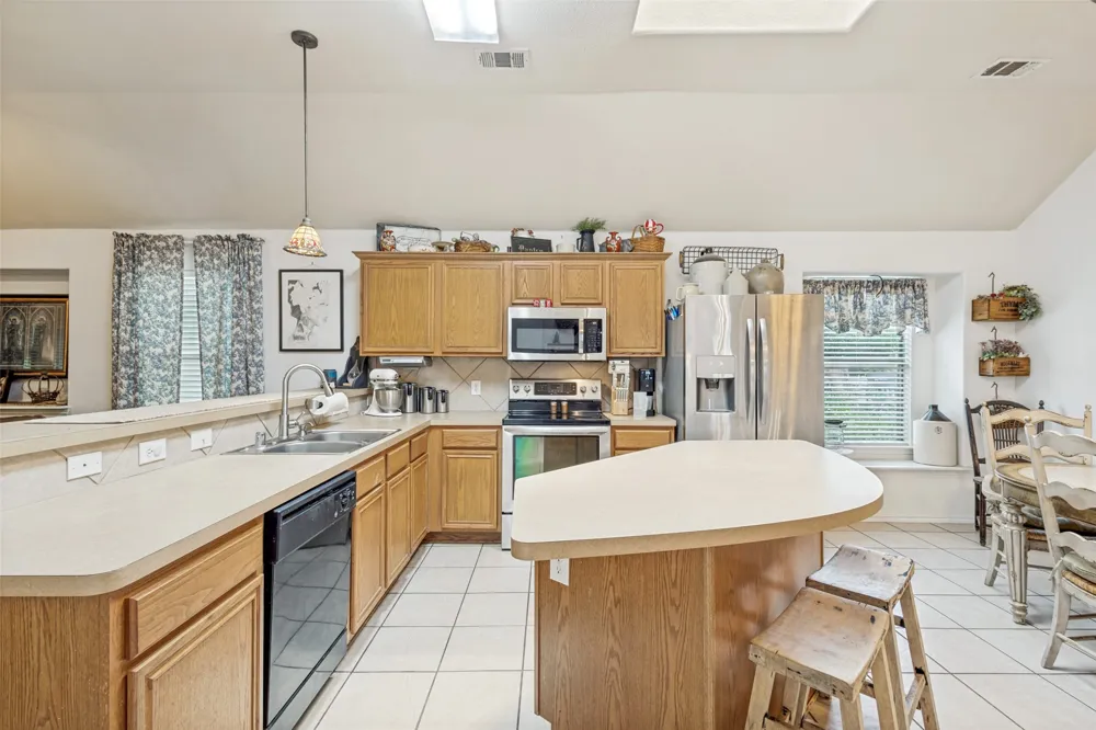 2118 Hanakoa Falls Drive Anna, TX 75409
