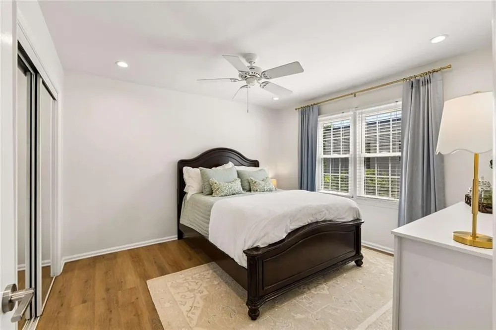 136 NW Peachtree Memorial Drive NW #VA 1 Atlanta, GA 30309