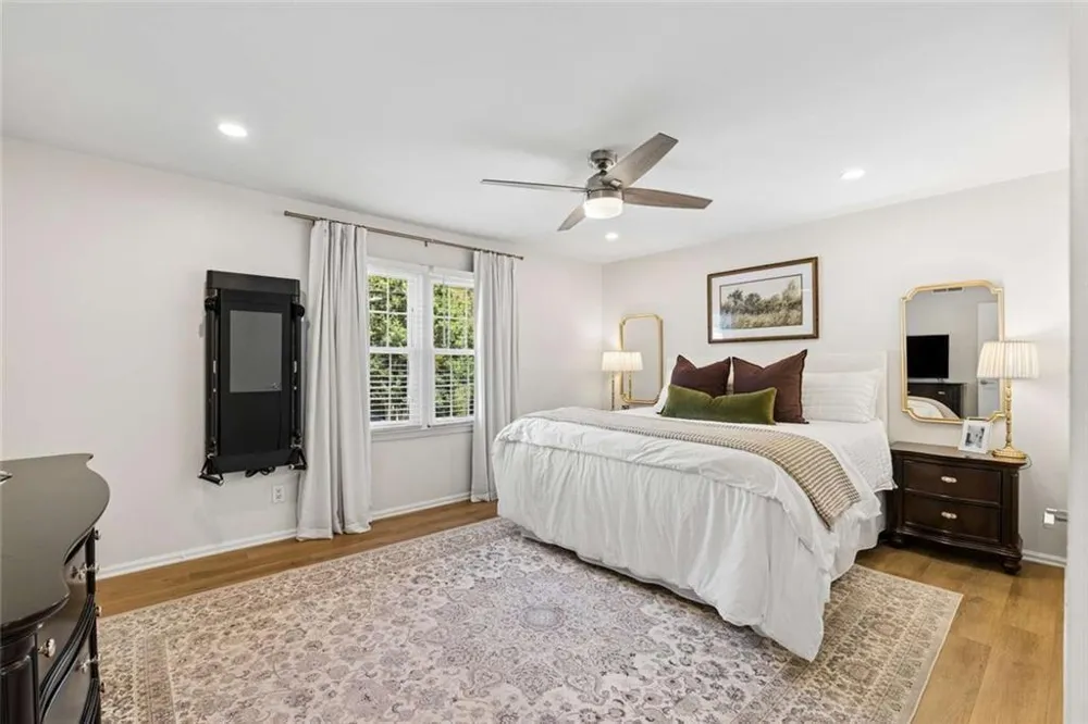 136 NW Peachtree Memorial Drive NW #VA 1 Atlanta, GA 30309