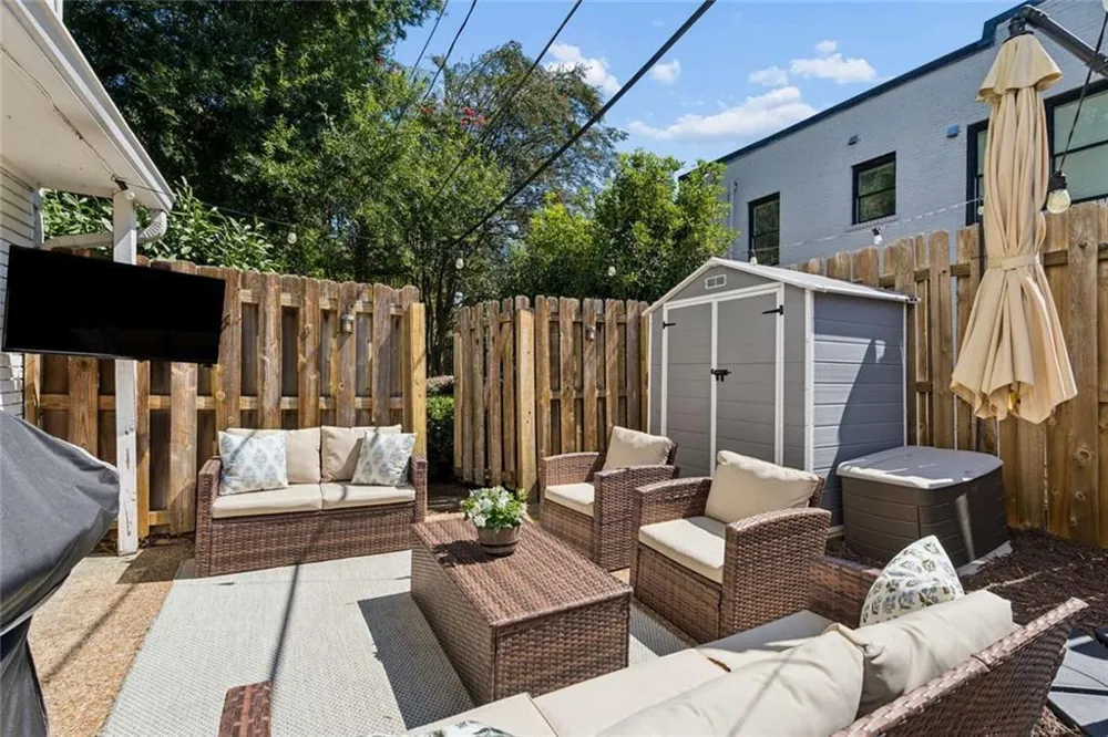 136 NW Peachtree Memorial Drive NW #VA 1 Atlanta, GA 30309
