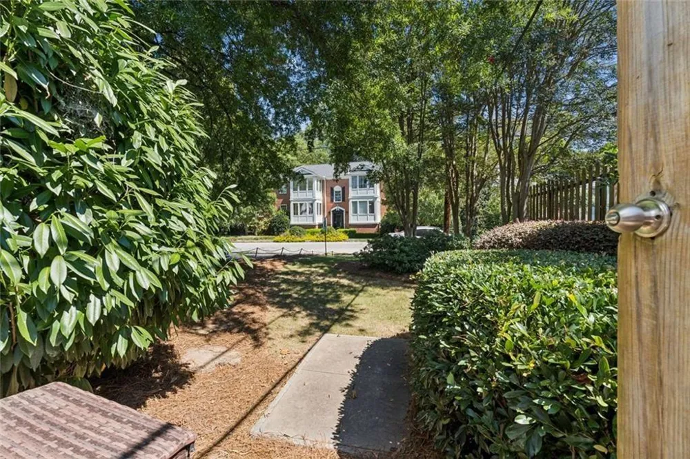 136 NW Peachtree Memorial Drive NW #VA 1 Atlanta, GA 30309