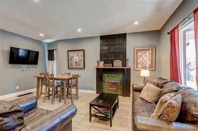638 S Lincoln Street Denver, CO 80209