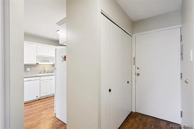 605 S Alton Way #12B Denver, CO 80247
