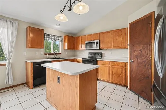 11441 Lima Court Henderson, CO 80640