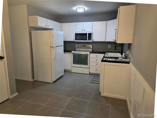 3184 S Heather Gardens Way #408 Aurora, CO 80014