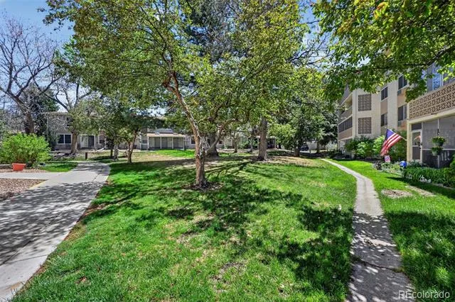 3184 S Heather Gardens Way #408 Aurora, CO 80014