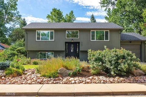 727 Ithaca Drive