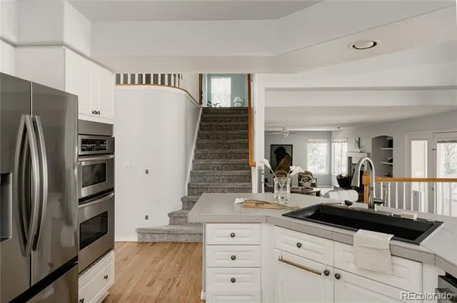 10011 Oak Leaf Way Littleton, CO 80129