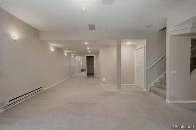 10011 Oak Leaf Way Littleton, CO 80129