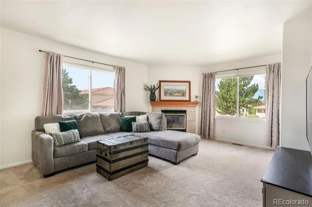 92 Luxury Lane Colorado Springs, CO 80921