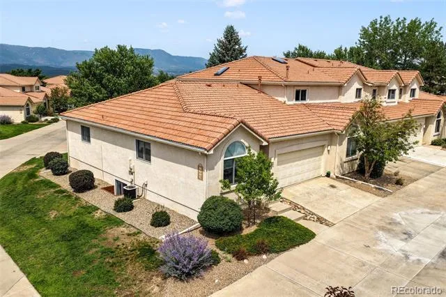 92 Luxury Lane Colorado Springs, CO 80921