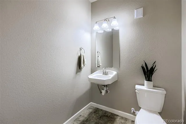 11250 Florence Street #8D Commerce City, CO 80640