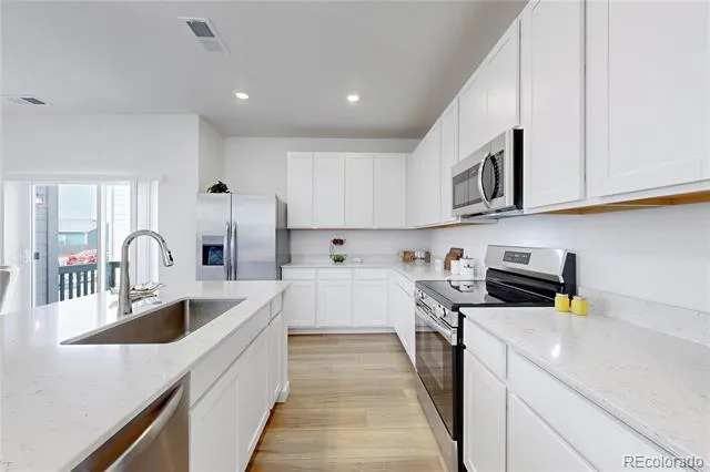 545 Bennett Avenue Bennett, CO 80102