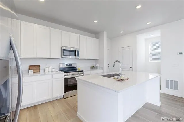 545 Bennett Avenue Bennett, CO 80102