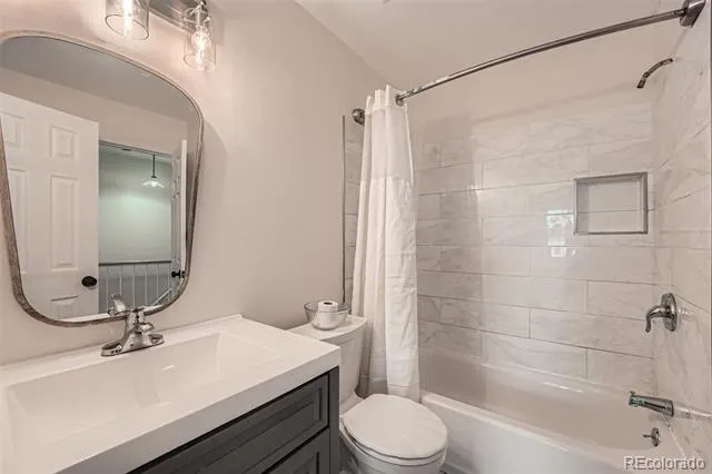 9202 W Ontario Drive Littleton, CO 80128