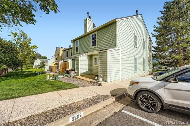 9202 W Ontario Drive Littleton, CO 80128