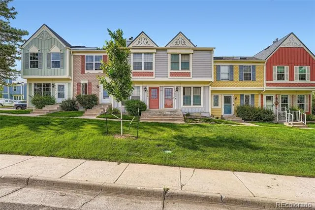 9202 W Ontario Drive Littleton, CO 80128