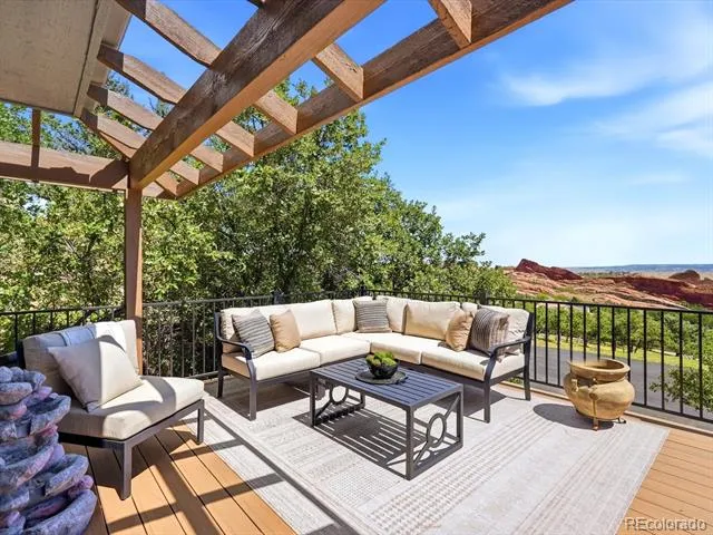 5931 Silver Thorn Run Littleton, CO 80125