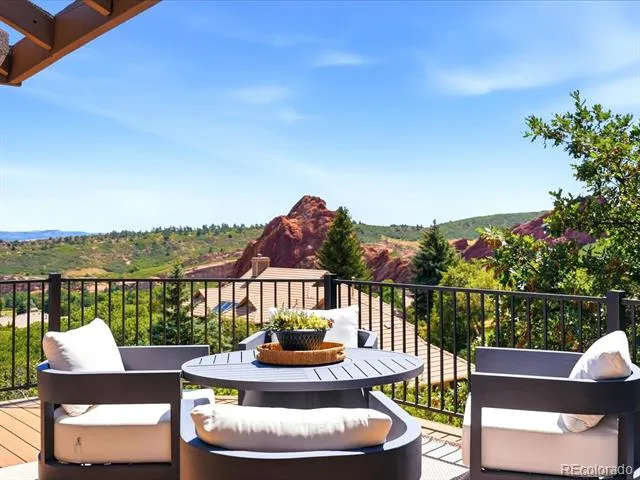 5931 Silver Thorn Run Littleton, CO 80125