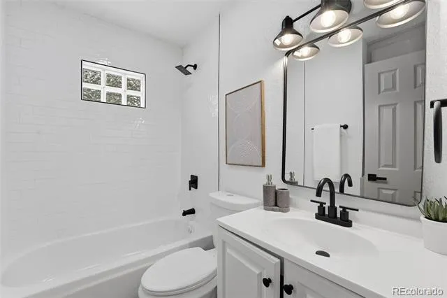 1716 Nome Street Aurora, CO 80010