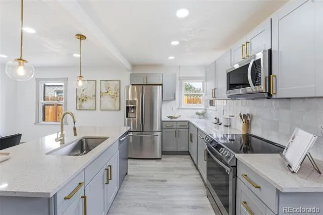 1716 Nome Street Aurora, CO 80010