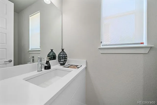 15795 E Broncos Place Englewood, CO 80112