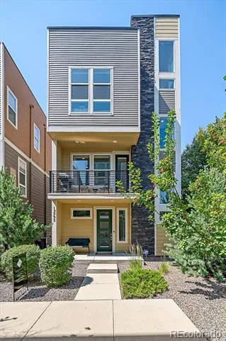 15795 E Broncos Place Englewood, CO 80112