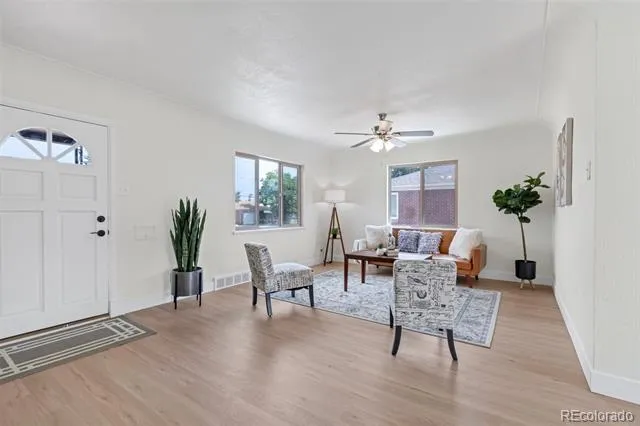 4823-4825 Eaton Street Denver, CO 80212