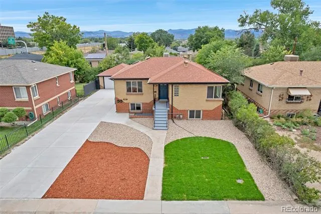4823-4825 Eaton Street Denver, CO 80212