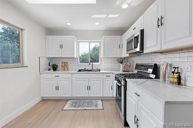 4823-4825 Eaton Street Denver, CO 80212