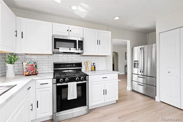 4823-4825 Eaton Street Denver, CO 80212