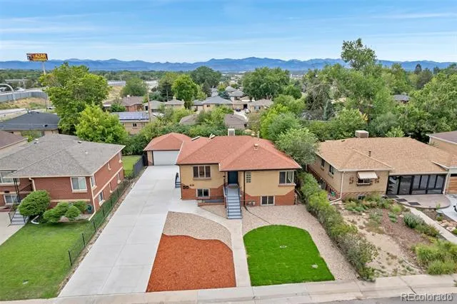 4823-4825 Eaton Street Denver, CO 80212