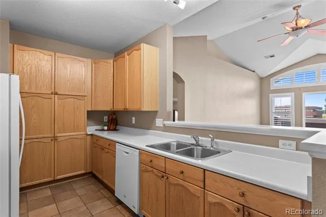 14241 E 1st Drive #304 Aurora, CO 80011