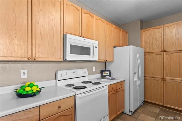 14241 E 1st Drive #304 Aurora, CO 80011