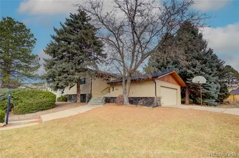 5505 S Emporia Circle