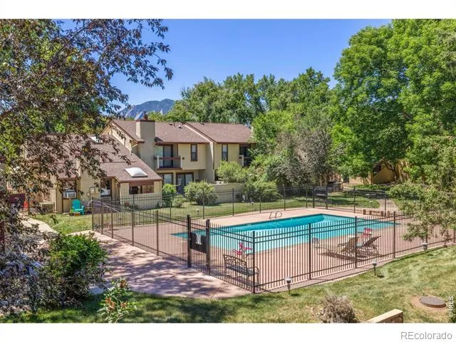 2660 Hawthorne Place Boulder, CO 80304