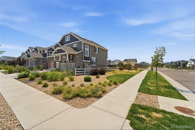 21962 E 44th Drive Aurora, CO 80019